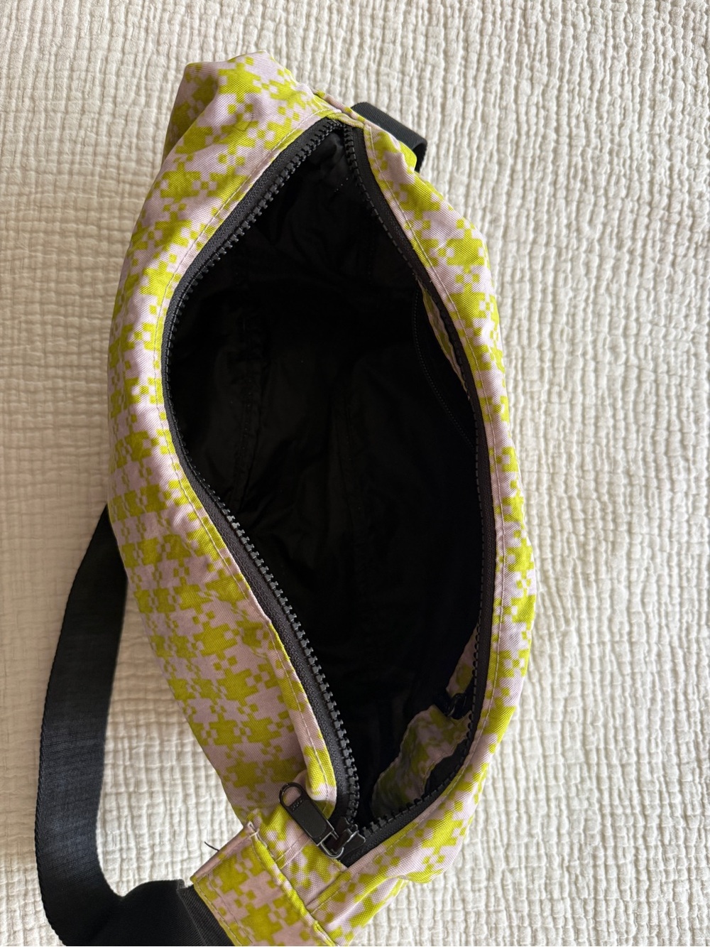 BAGGU Lime Patterned Crossbody Shoulder Bag - Women's Casual Houndstooth Print - Picture 3 of 3